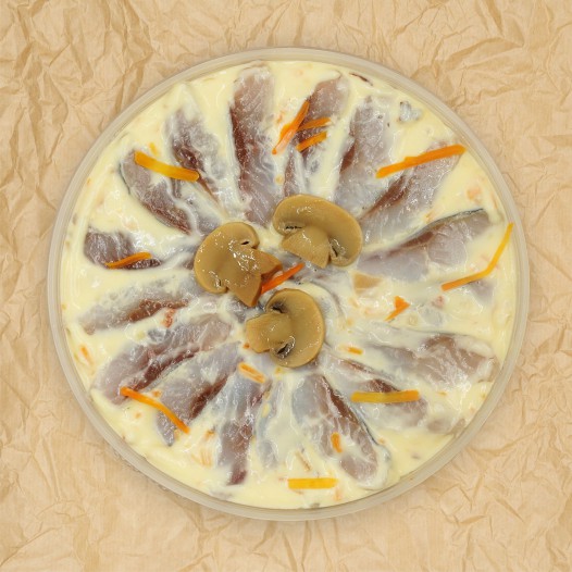 Сельдь атлантическая филе-кусочки в майонезе с грибами 300 г